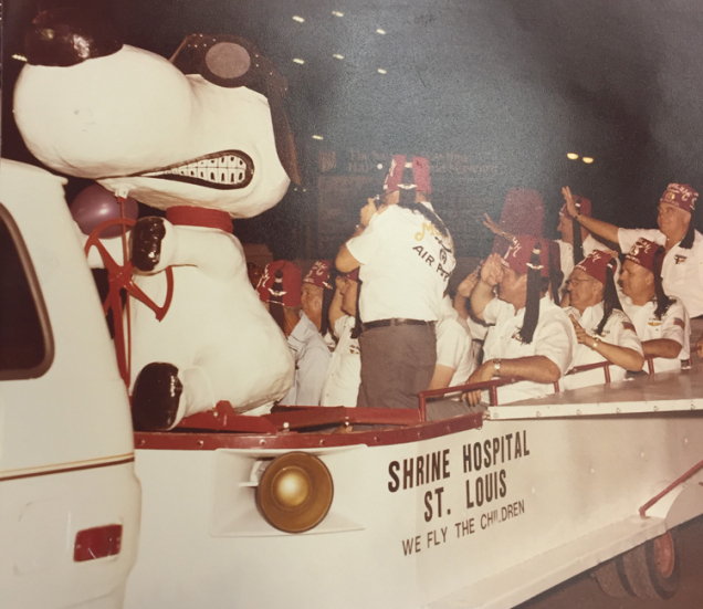 shriners-charlie-brown-float